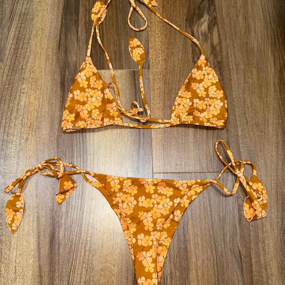 Benoa LEI set